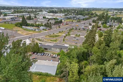 4098 Portland Rd NE, Salem, OR 97301 - Photo 48