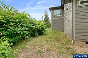 4098 Portland Rd NE, Salem, OR 97301 - Photo 36