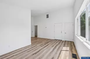 2360 Townsend Way SE, Salem, OR 97301 - Photo 8