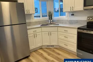 2360 Townsend Way SE, Salem, OR 97301 - Photo 10