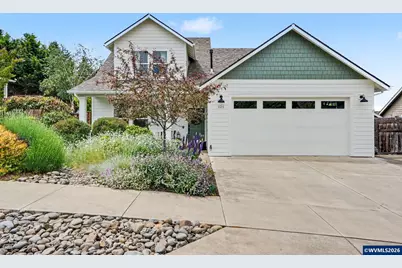 121 Four Oaks Dr, Silverton, OR 97381 - Photo 2