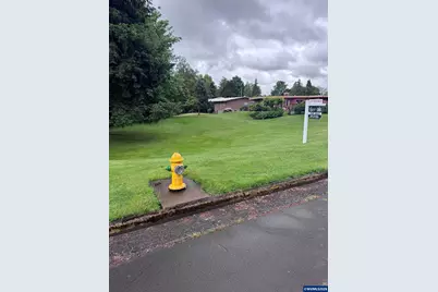 Isabella St, Lebanon, OR 97355 - Photo 8