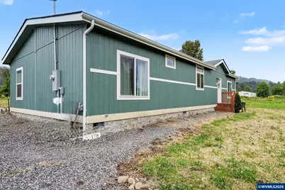 178 19th St, Lyons, OR 97358 - Photo 2