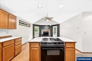 1395 SE 64th Av, Hillsboro, OR 97123 - Photo 14