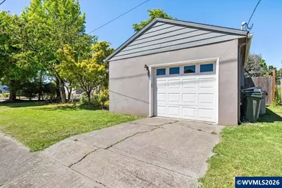 2340 Oak St SE, Albany, OR 97322 - Photo 4