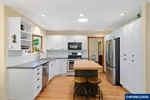 565 Shelokum Dr, Silverton, OR 97381 - Photo 10