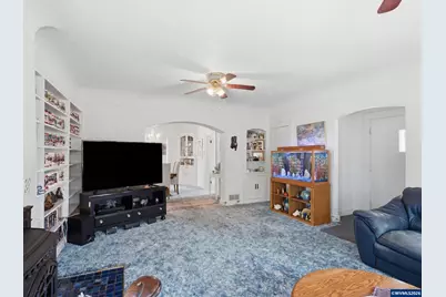 544 SE Court St, Dallas, OR 97338 - Photo 8