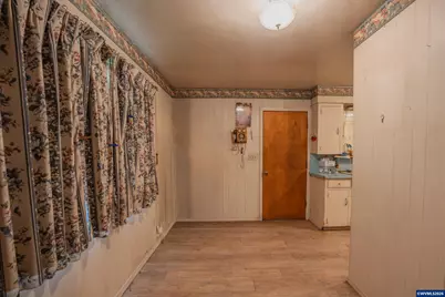 35858 Knox Butte Rd E, Albany, OR 97322 - Photo 10
