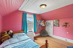 985 Madison St NE, Salem, OR 97301 - Photo 16