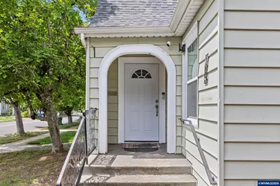 985 Madison St NE, Salem, OR 97301 - Photo 2