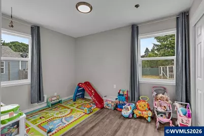 717 20th St SE, Salem, OR 97301 - Photo 20