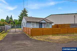 717 20th St SE, Salem, OR 97301 - Photo 4