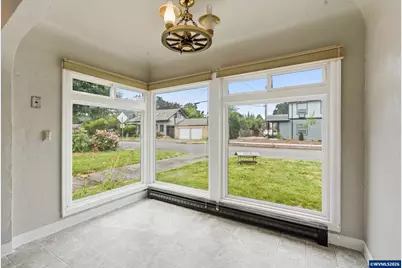 870 Hickory St NE, Salem, OR 97301 - Photo 14
