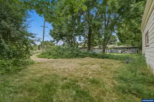 870 Hickory St NE, Salem, OR 97301 - Photo 24
