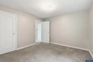 870 Hickory St NE, Salem, OR 97301 - Photo 16