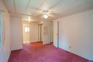 3134 Highway 20, Sweet Home, OR 97386 - Photo 16