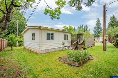 3134 Highway 20 #12, Sweet Home, OR 97386 - Photo 2