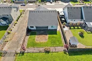 4722 Royal Dr NE, Albany, OR 97321 - Photo 4