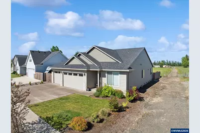 4722 Royal Dr NE Dr, Albany, OR 97321 - Photo 2