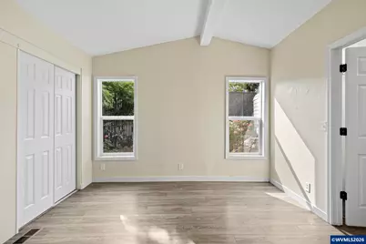 9700 SW Tualatin Rd #18, Tualatin, OR 97062 - Photo 8