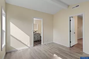 9700 SW Tualatin Rd, Tualatin, OR 97062 - Photo 10