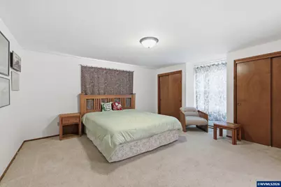 1305 Mulberry Dr, Woodburn, OR 97071 - Photo 16