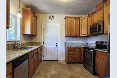 960 Claggett St NE, Keizer, OR 97303 - Photo 6
