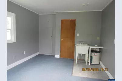 553 SW Kingwood Av, Mill City, OR 97360 - Photo 16