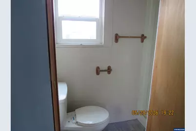 553 SW Kingwood Av, Mill City, OR 97360 - Photo 18