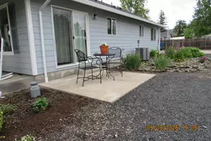 553 SW Kingwood Av, Mill City, OR 97360 - Photo 22