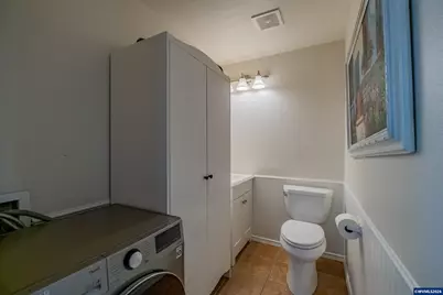 2190 Maplewood Dr S, Salem, OR 97306 - Photo 18