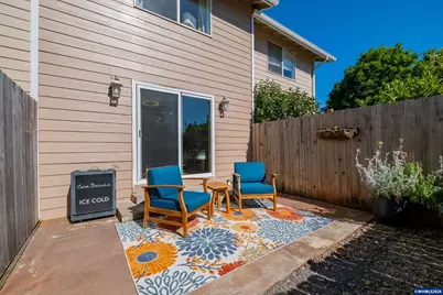 2190 Maplewood Dr S, Salem, OR 97306 - Photo 36