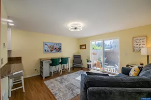 2190 Maplewood Dr S, Salem, OR 97306 - Photo 6
