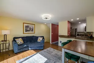 2190 Maplewood Dr S, Salem, OR 97306 - Photo 8