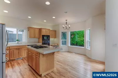 5881 Mission Hills St SE, Salem, OR 97306 - Photo 12