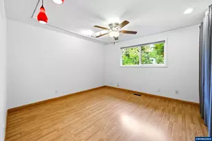 1035 Chestnut St NW, Salem, OR 97304 - Photo 24