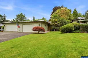 1035 Chestnut St NW, Salem, OR 97304 - Photo 4
