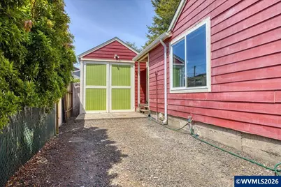 955 SE Gaither Wy, Toledo, OR 97391 - Photo 36