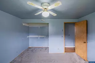 905 Ash St, Brownsville, OR 97327 - Photo 38