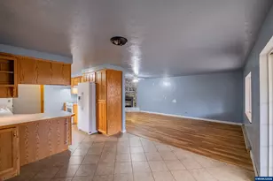 905 Ash St, Brownsville, OR 97327 - Photo 14