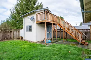 905 Ash St, Brownsville, OR 97327 - Photo 44
