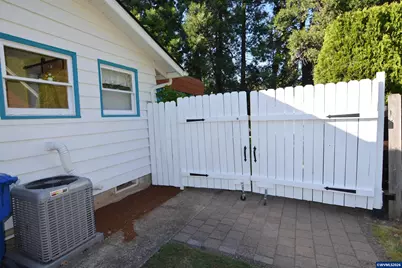 705 Ventura St N, Keizer, OR 97303 - Photo 4