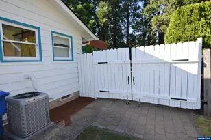 705 Ventura St N, Keizer, OR 97303 - Photo 4