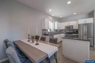 1161 Little John Lp NW, Salem, OR 97304 - Photo 10