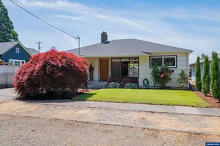 1137 N 4th St, Stayton, OR 97383 - Photo 2
