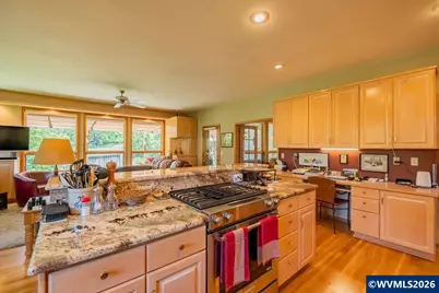 2548 NW Maser Dr, Corvallis, OR 97330 - Photo 12