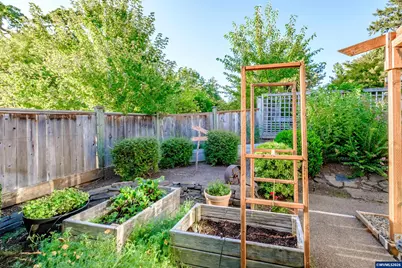 2548 NW Maser Dr, Corvallis, OR 97330 - Photo 40