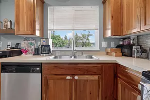 1064 Turtledove Lp, Lebanon, OR 97355 - Photo 12
