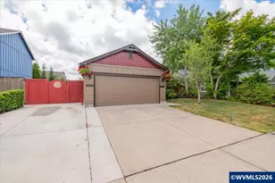 3802 Somerset Dr NE, Albany, OR 97322 - Photo 2