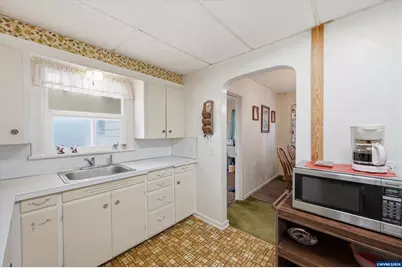 1285 E Ellendale Av, Dallas, OR 97338 - Photo 12